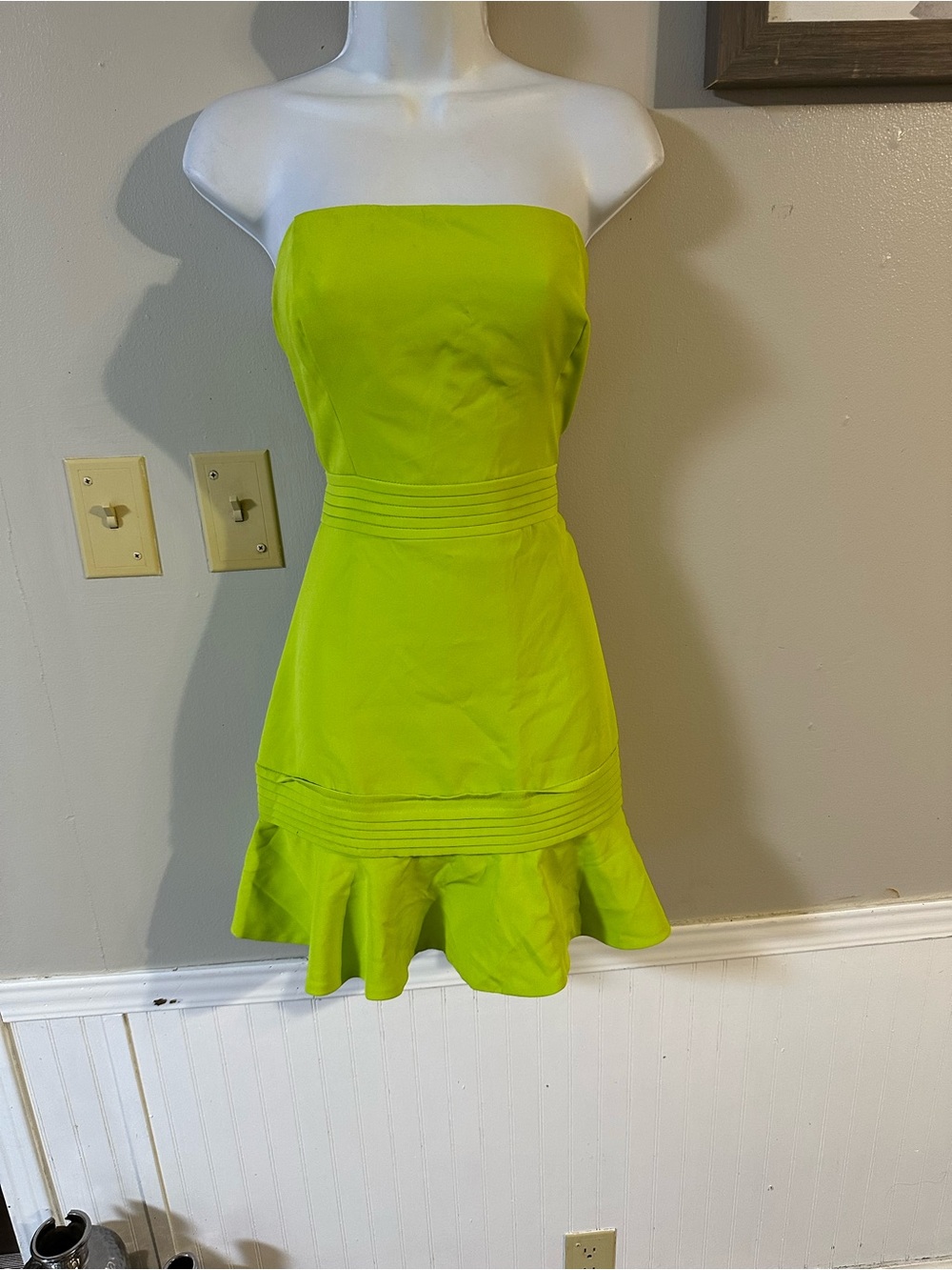 DO+BE Strapless Ruffled Hem Dress in Neon Lime